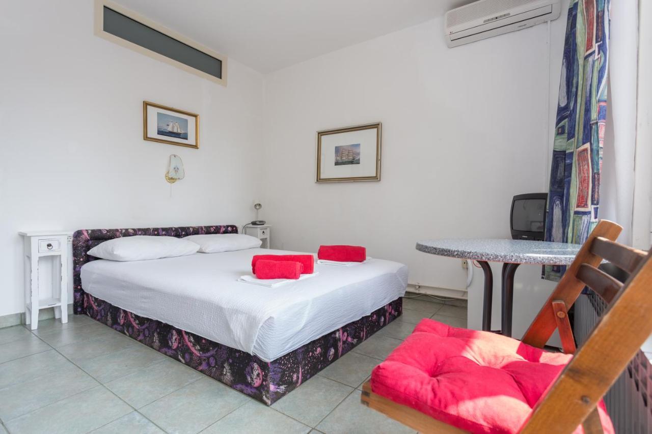 Lussino Accommodation Mali Lošinj Esterno foto